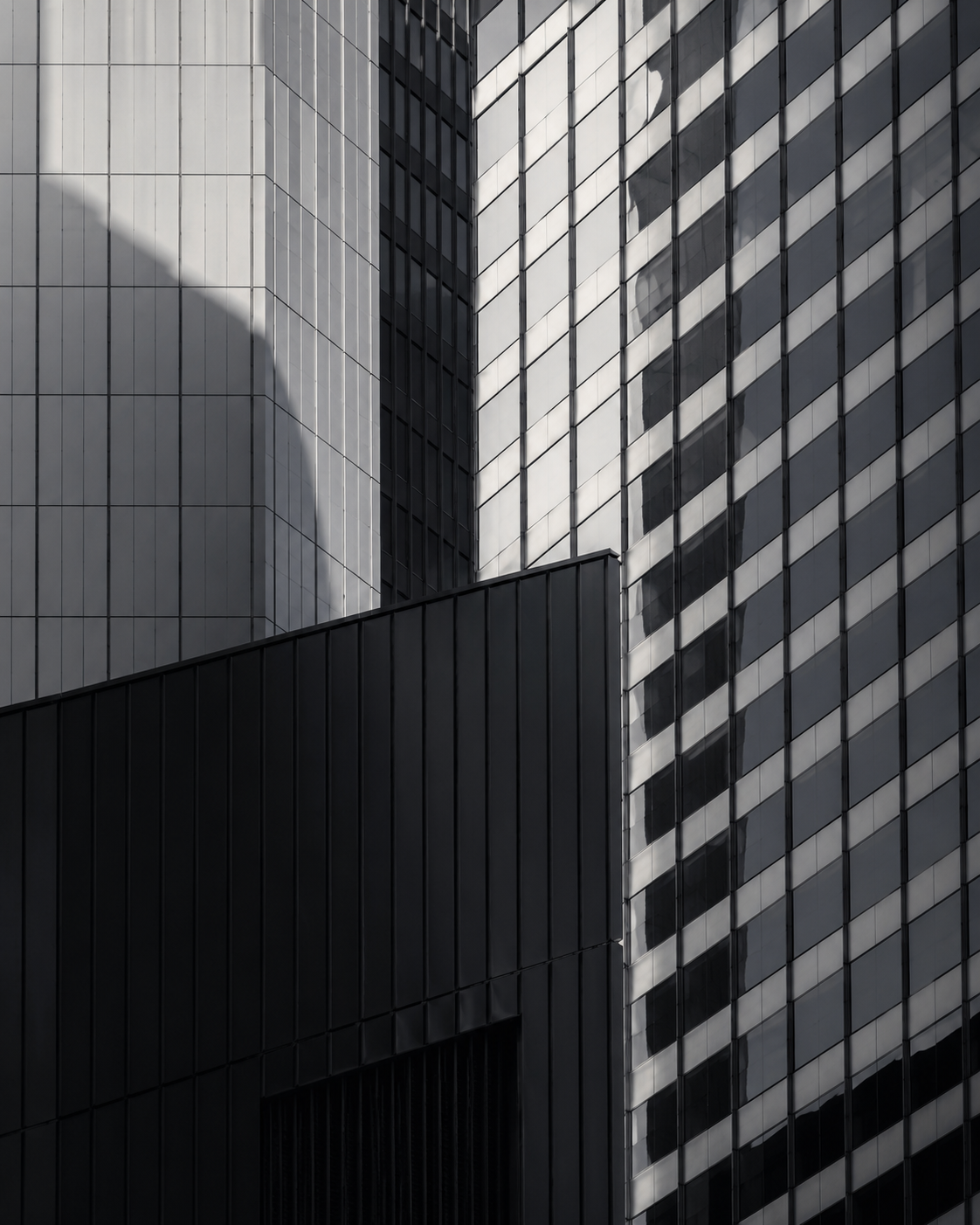 Quadro Fachadas de Vidro e Concreto em Preto e Branco