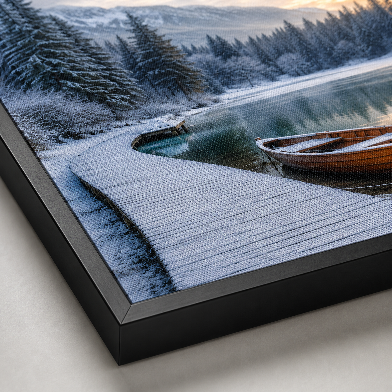 Quadro Inverno com Lago, Barco e Montanhas