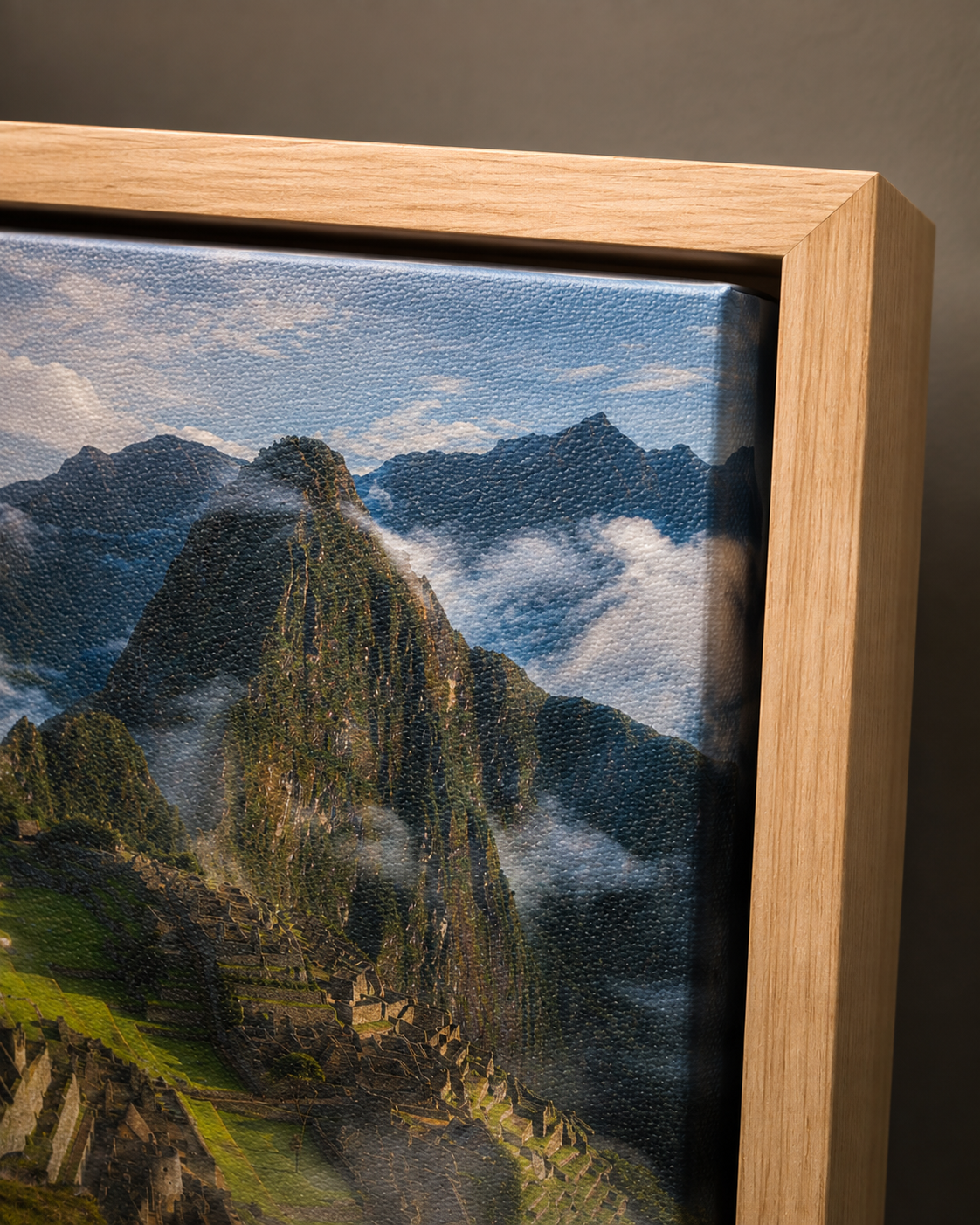 Quadro Machu Picchu entre Montanhas