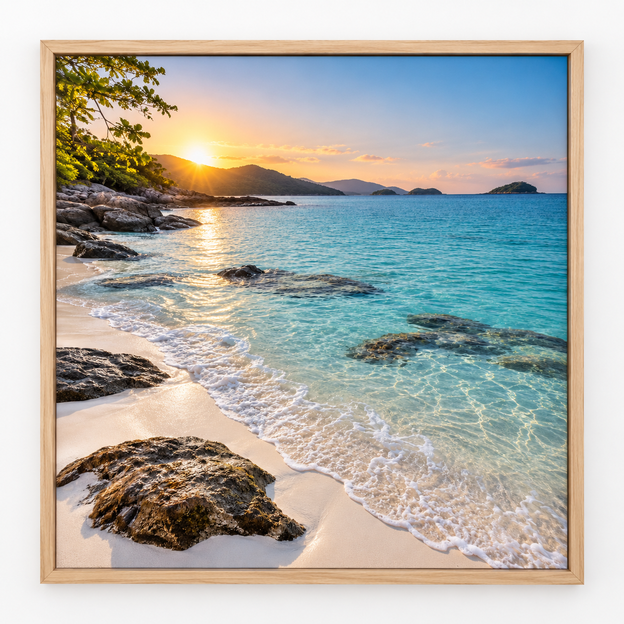 Quadro Mar Turquesa com Luz Dourada