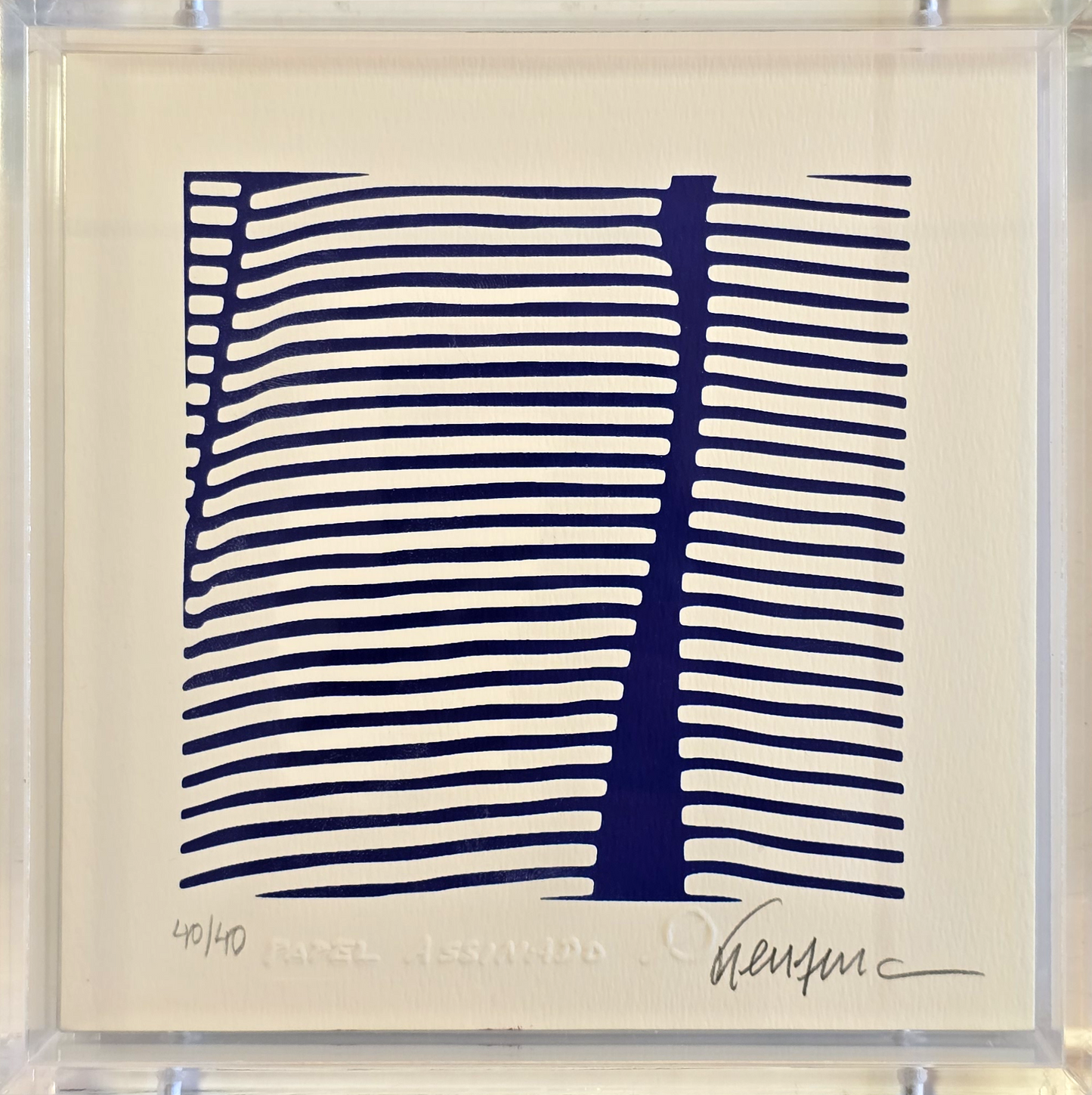 Quadro Pronto em Acrílico com Gravura Assinada - Tela azul - (Kleber Ventura) 15x15 40/40